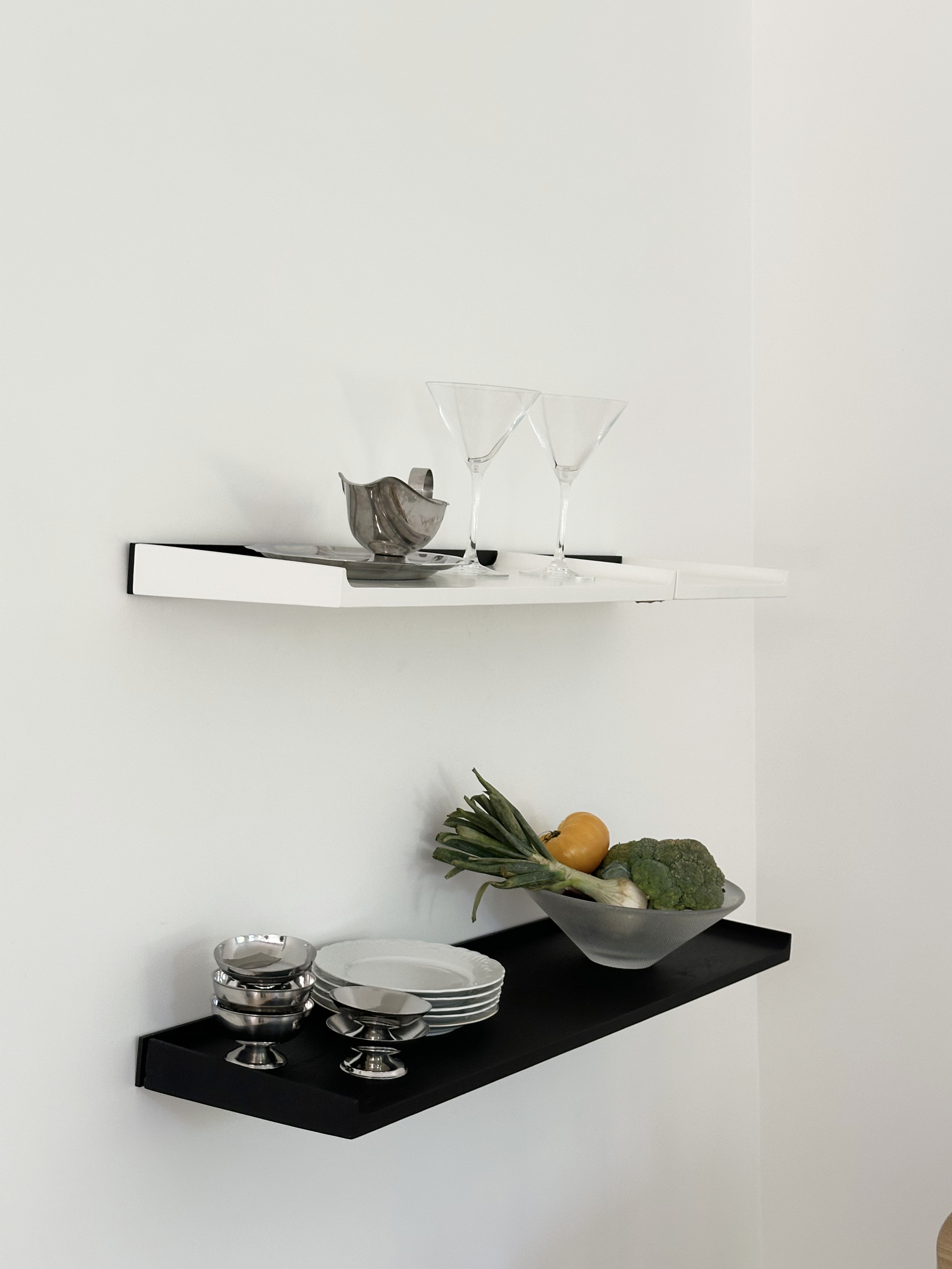 Petite etagere murale noire 30cm - Collection NOTES