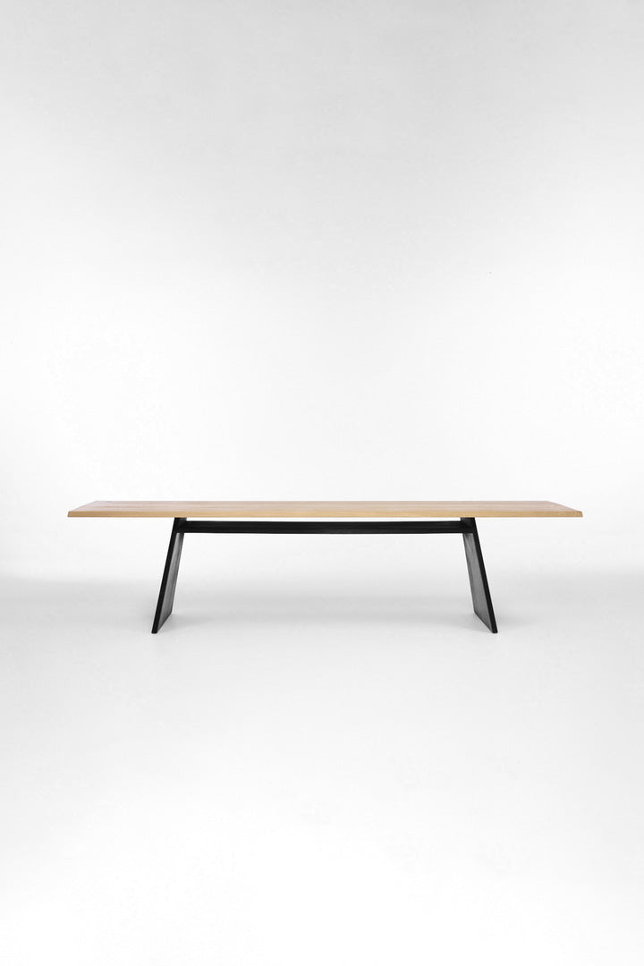 June's Table Large JUNE dining table – Cruso